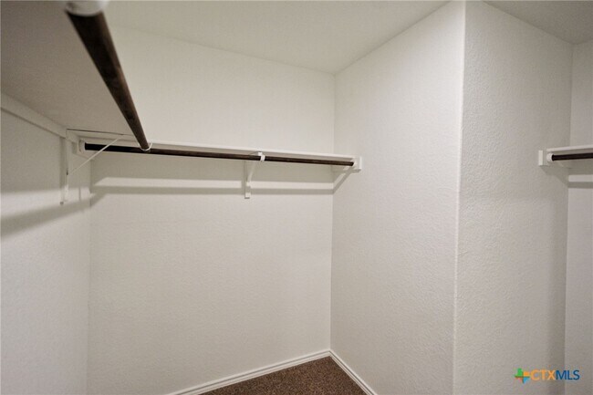 Building Photo - 776 Bullsnake Trl