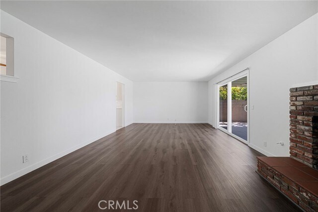 Building Photo - 9628 Mariposa Ave