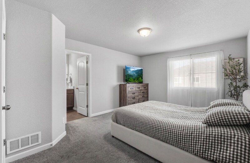 Building Photo - 6115 White Wolf Pt