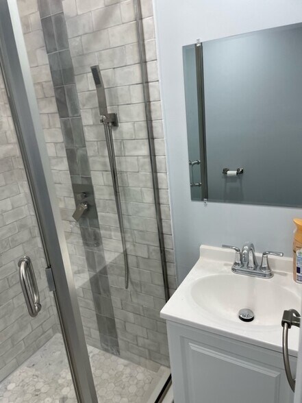 Building Photo - 22799 Floral St