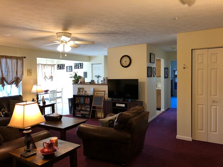 Building Photo - 6391 Rutherford Ct