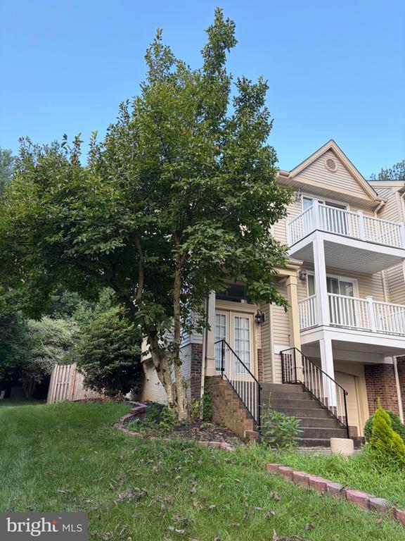 Building Photo - 15618 Montview Dr