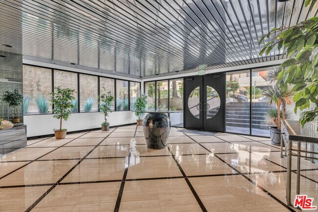 Building Photo - 12000 Goshen Ave