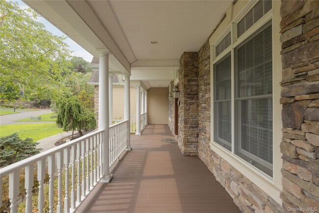 Building Photo - 23 Sandyfields Ln