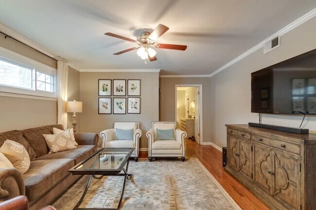 Building Photo - 3878 Lytle Cir