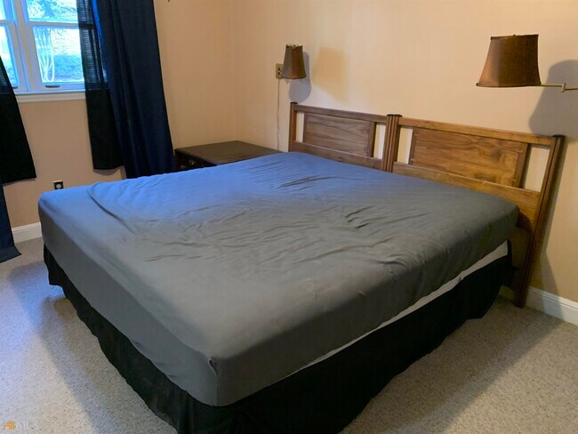 Building Photo - 757 Houston Mill Rd NE