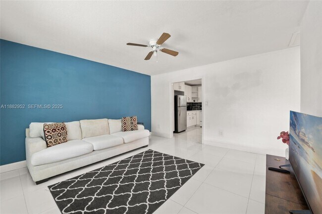 Building Photo - 7981 NW 12th Pl