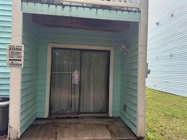 Building Photo - 405 Cambridge Cir