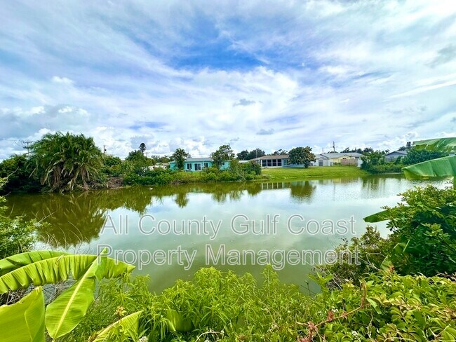 Building Photo - 2332 Bal Harbour Dr