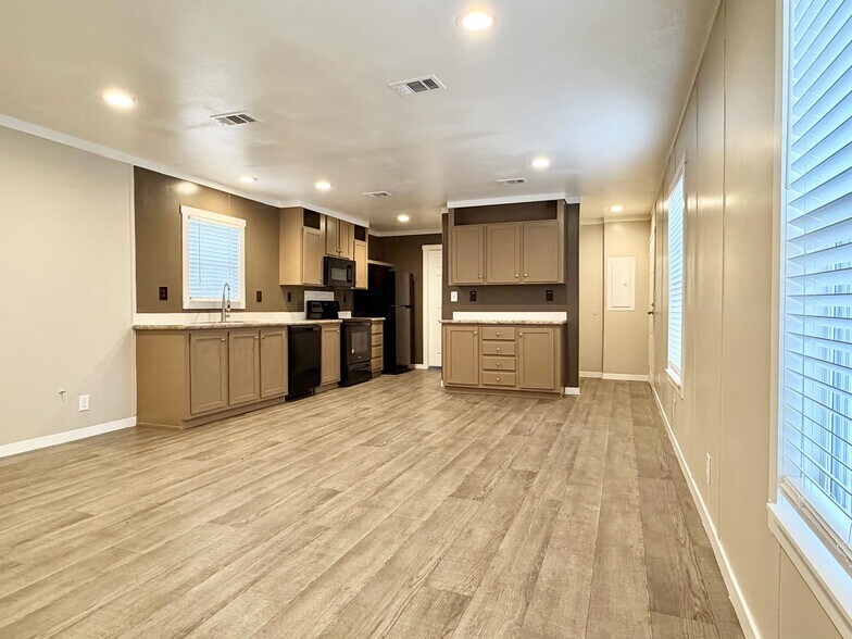 Building Photo - 109 Janice St