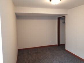 Building Photo - eld200