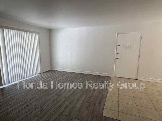 Building Photo - 1830 Maravilla Ave