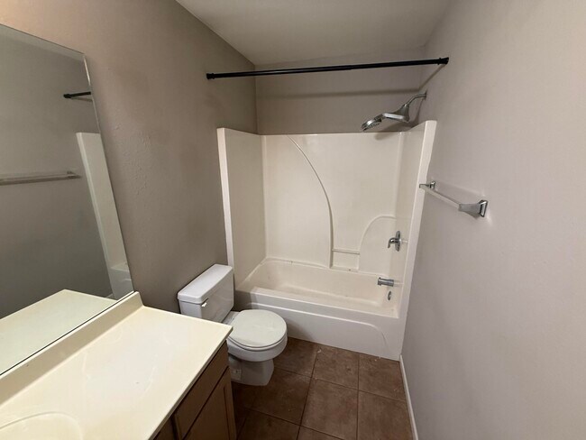 Building Photo - 4006 Snowy Owl Dr