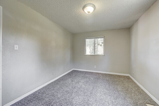 Building Photo - Welcome Home!