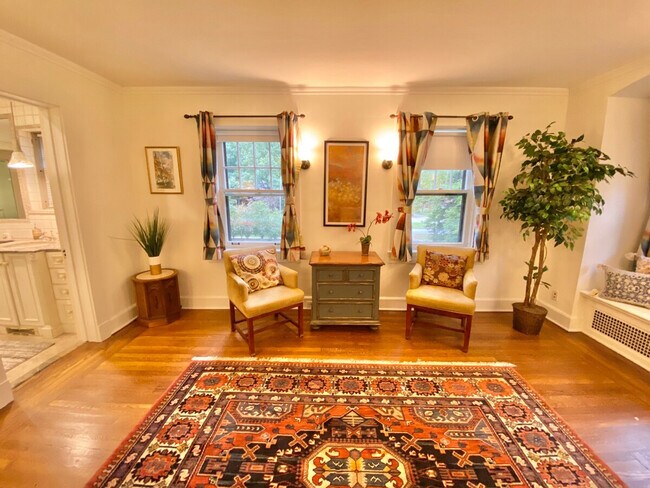 Building Photo - 3085 Fairmount Blvd