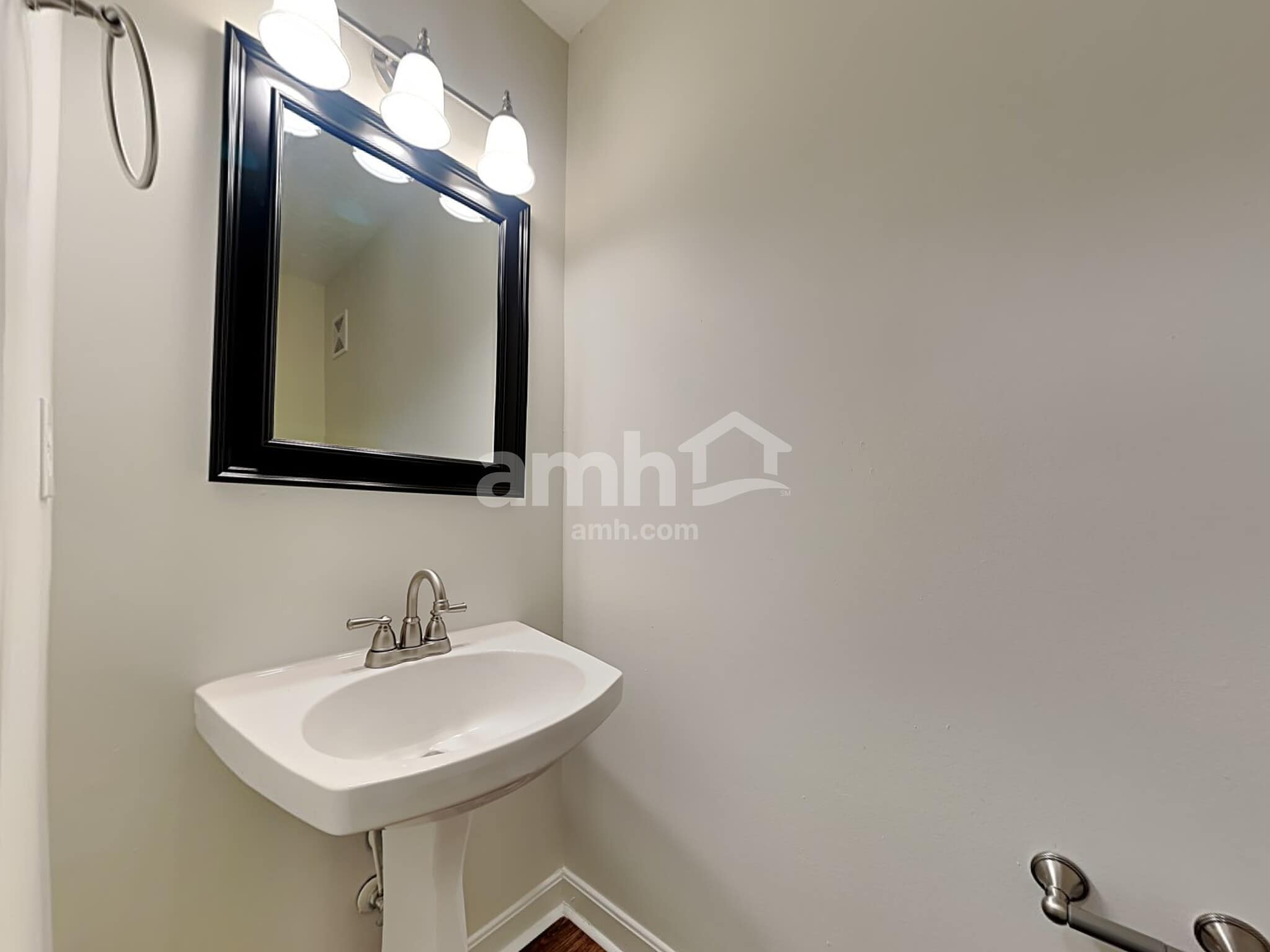 Building Photo - 7450 Sterling Springs Way