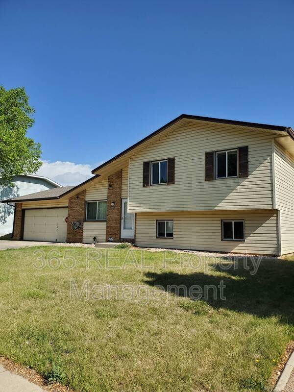 Primary Photo - 4925 W 8th Street Rd
