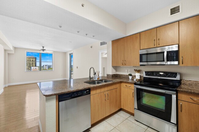 Building Photo - 1830 Radius Dr