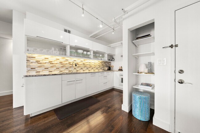 Building Photo - 199 14th St NE