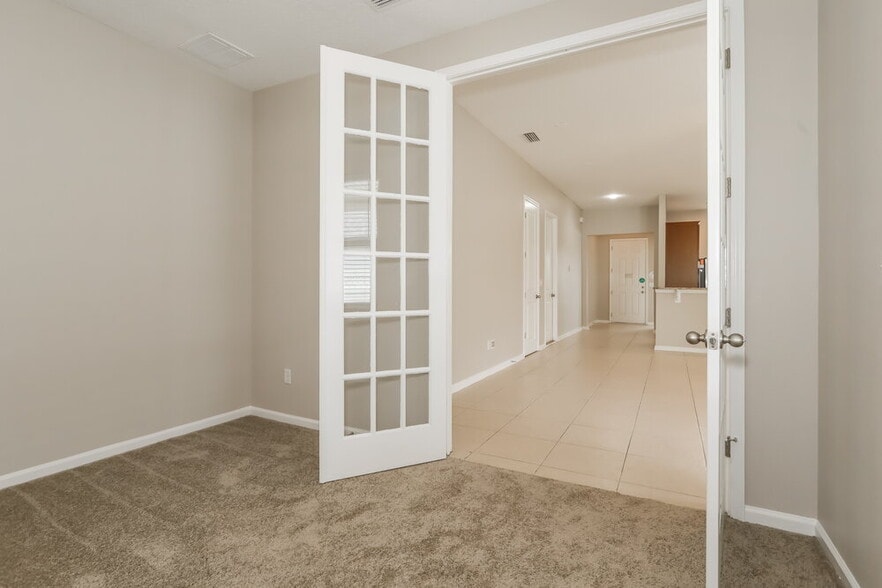 Building Photo - 152 Brentley Ln