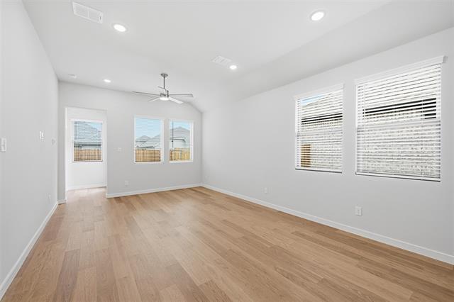 Building Photo - 4005 Sandstone Dr