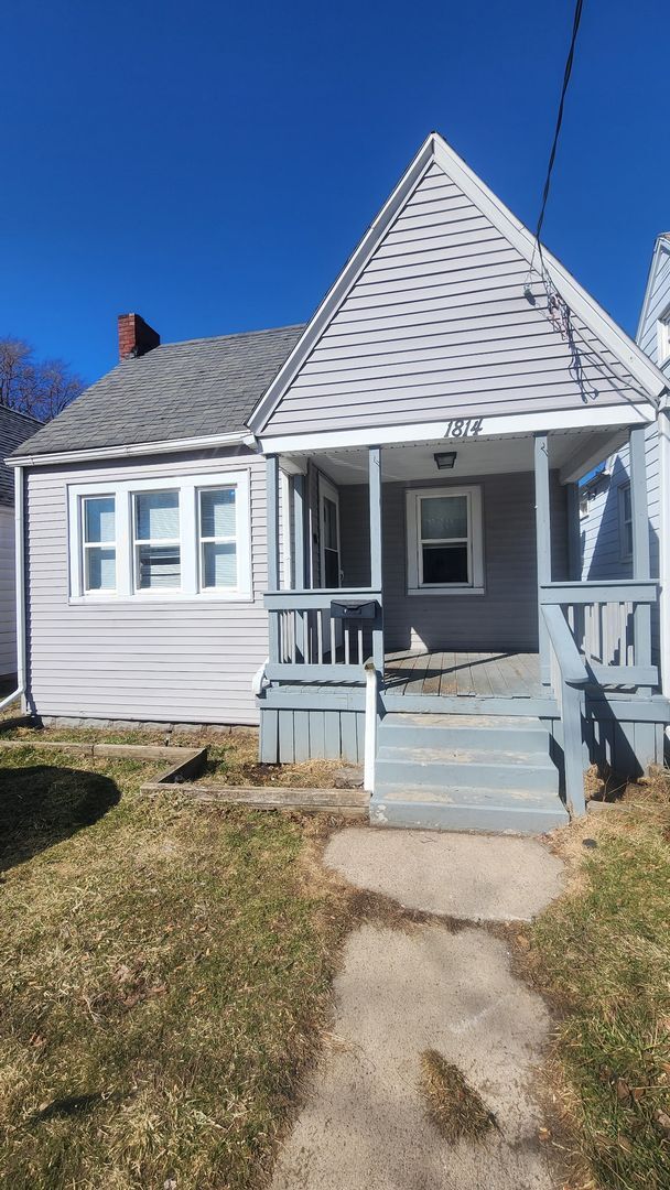 Building Photo - 2 Bed 1 Bath