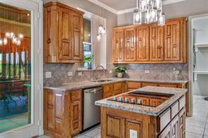 Building Photo - 930 Lakeridge Dr
