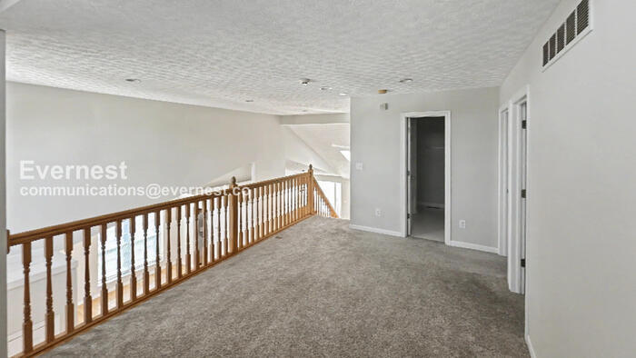 Building Photo - 6330 Wyler Dr