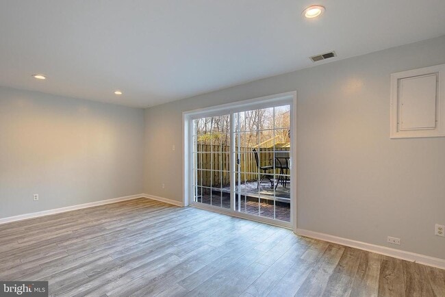 Building Photo - 1844 Sharwood Pl