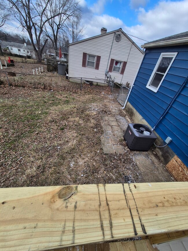 Building Photo - 658 Virginia Ave