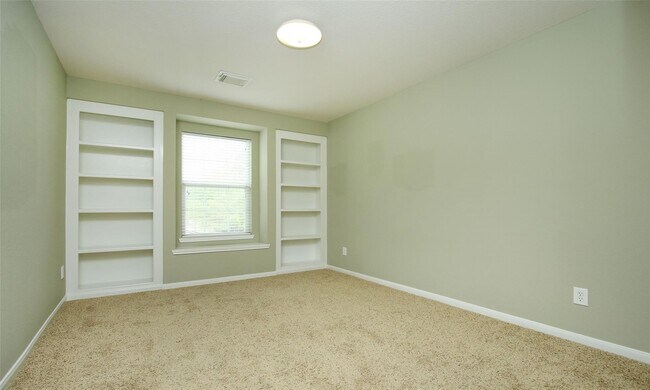 Building Photo - 16044 Sweetwater Fields Ln
