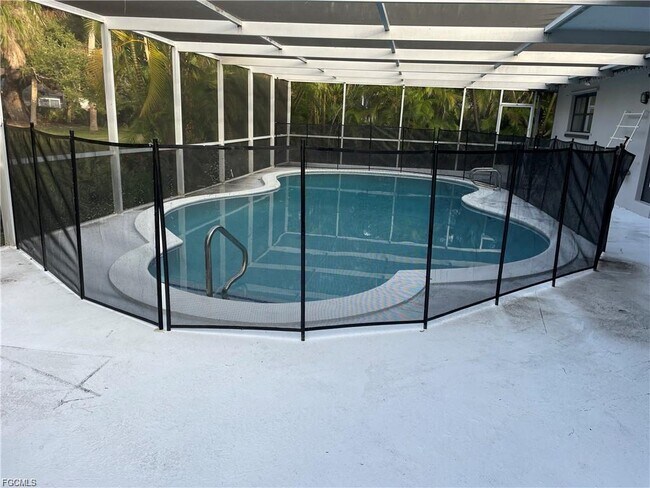 Building Photo - 4735 Randag Dr