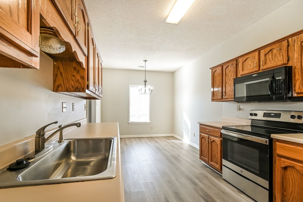 Building Photo - 8748 Clear Sky Path