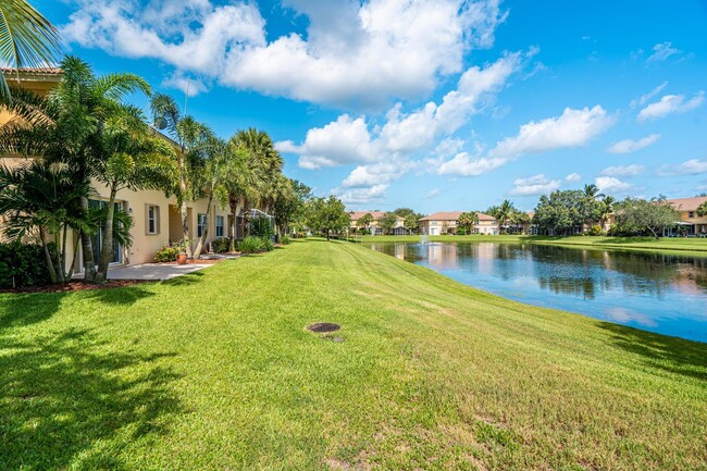 Building Photo - 460 Rainbow Springs Terrace