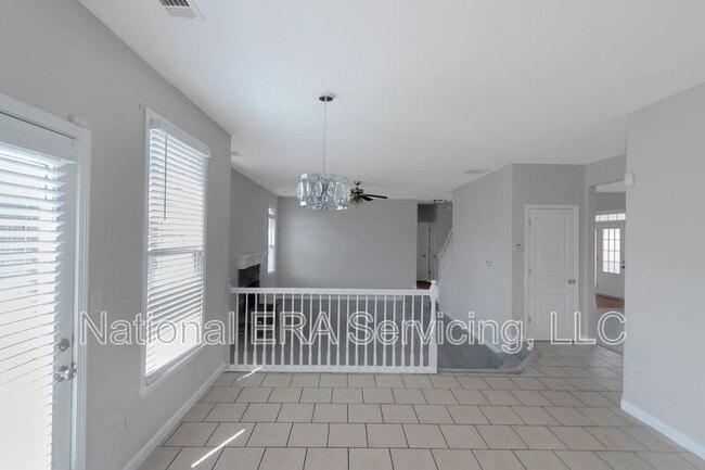 Building Photo - 50 Trinity Ln