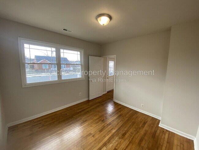Building Photo - 311 McKinney St