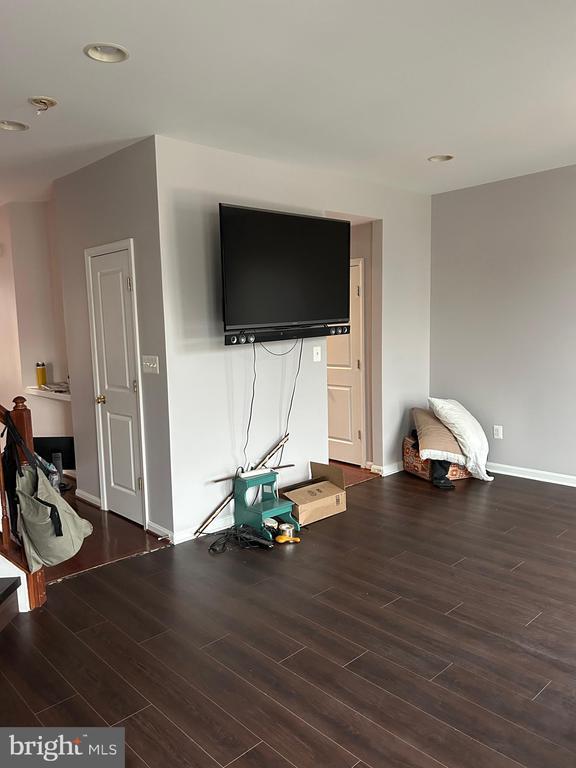 Building Photo - 11912 Benton Lake Rd