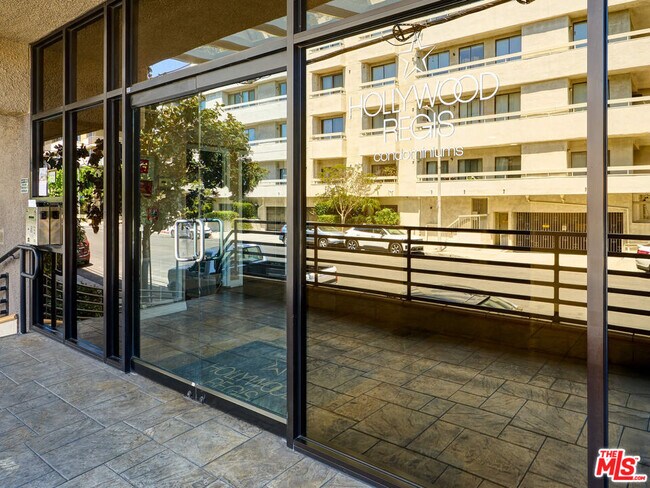 Building Photo - 7320 Hawthorn Ave