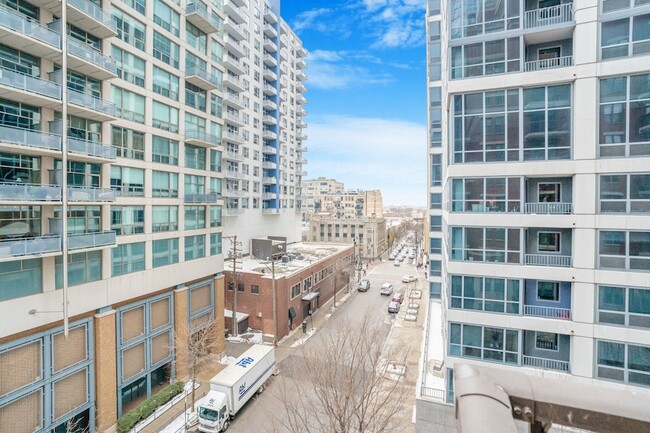 Building Photo - 1250 S Indiana Ave