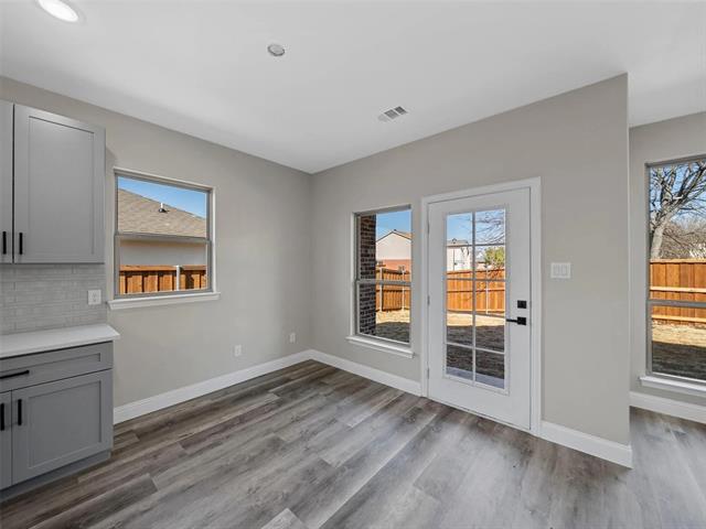 Building Photo - 1063 Lake Trail Dr