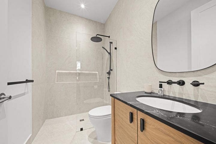 Building Photo - 9841 Salty Bay Dr