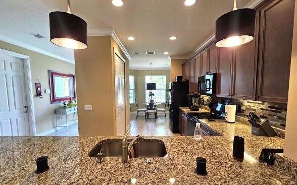 Building Photo - 6144 NW Argyll Ln