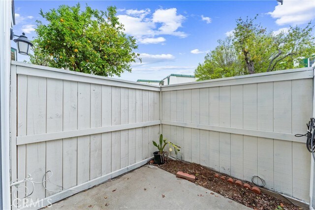 Building Photo - 8242 Henderson Green