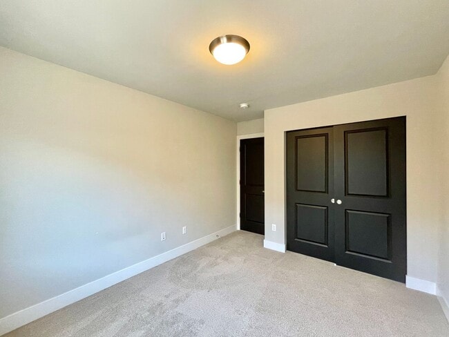 Building Photo - Great Home For Rent