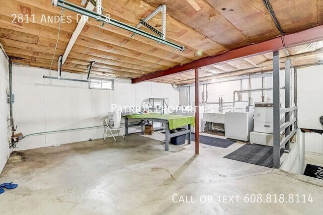 Building Photo - 2811 Andes Dr