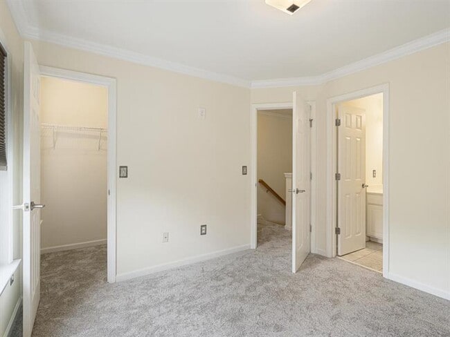 Building Photo - 205 16th St NW