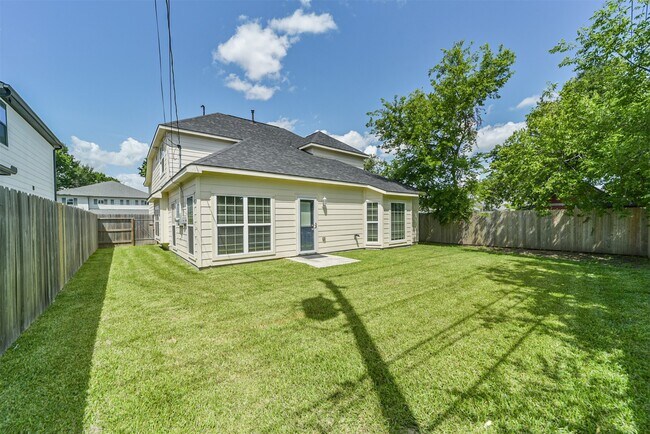 Building Photo - 10618 Bassoon Dr