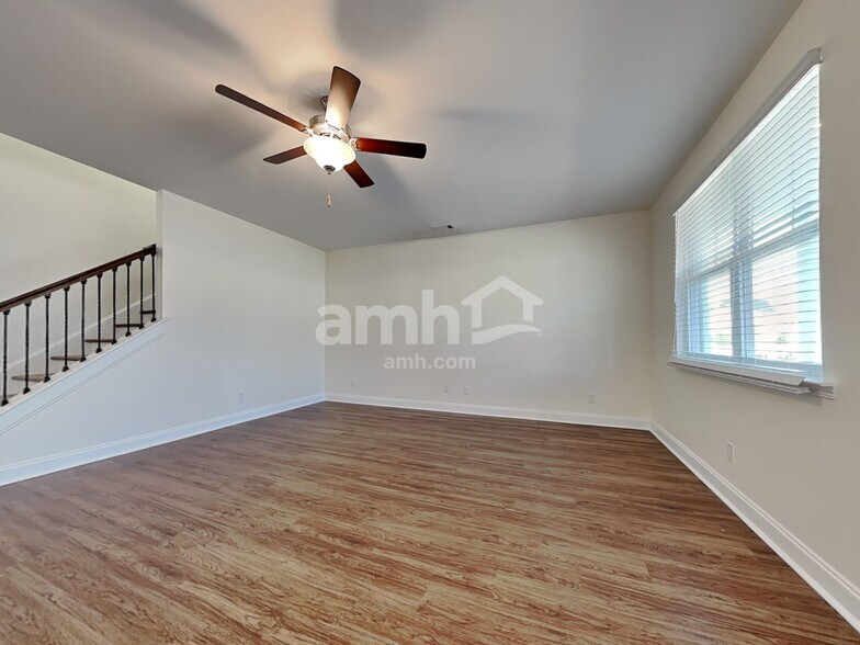 Building Photo - 508 Flat Rock Trace