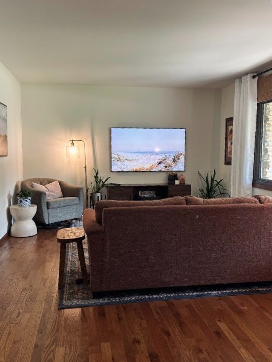 Building Photo - Conveniently located 3BR/3BA House with 2-...