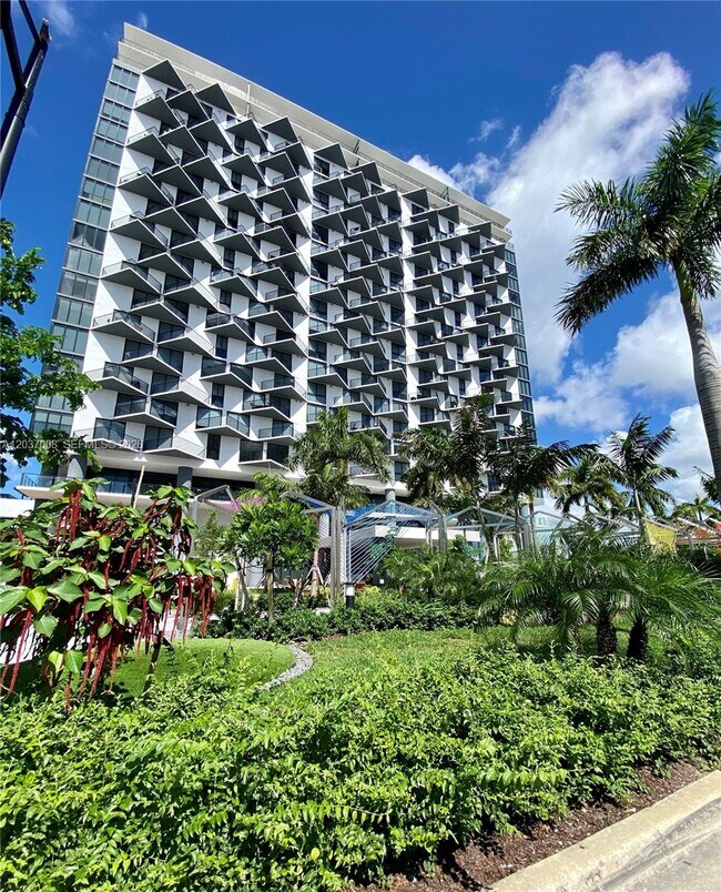 Building Photo - 5300 Paseo Blvd